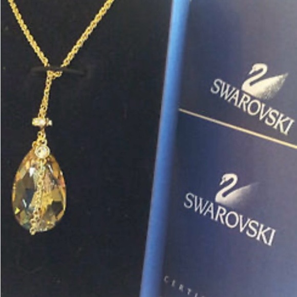 Swarovski Desert Glow Crystal Chandelier Drop Pendant Necklace Gold Tone - Picture 4 of 4